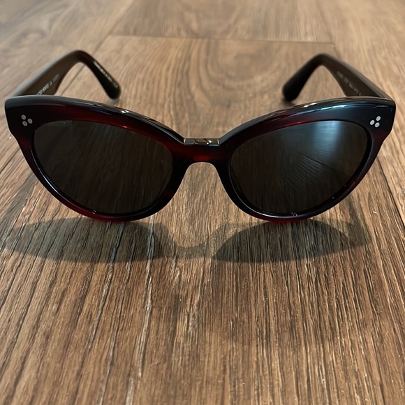 Oliver Peoples sunglasses OV5355SU 167567 Roelle
55020 140
3N